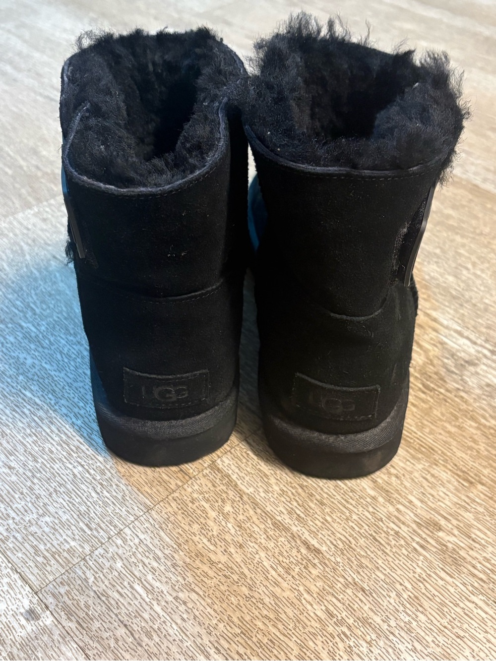 UGG BLACK MINI BAILEY LOGO STRAP WOMENS SIZE 11 BOOTS - Picture 5 of 10